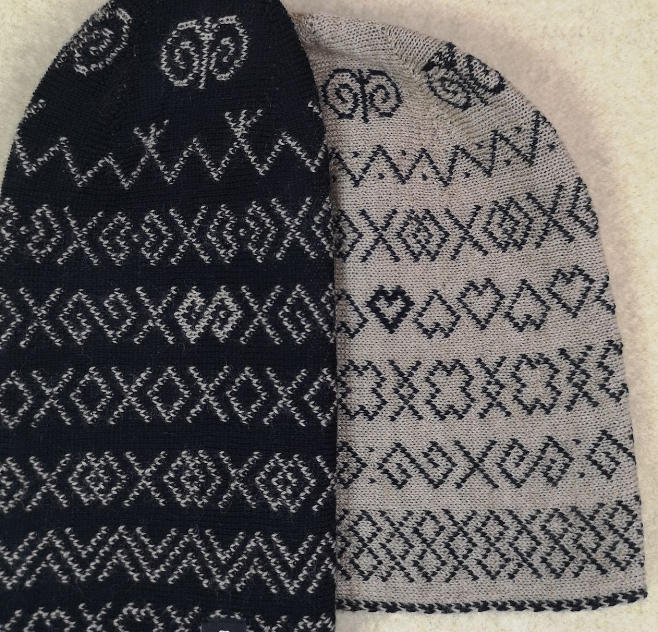 Čiapka Čičmany obojstranná