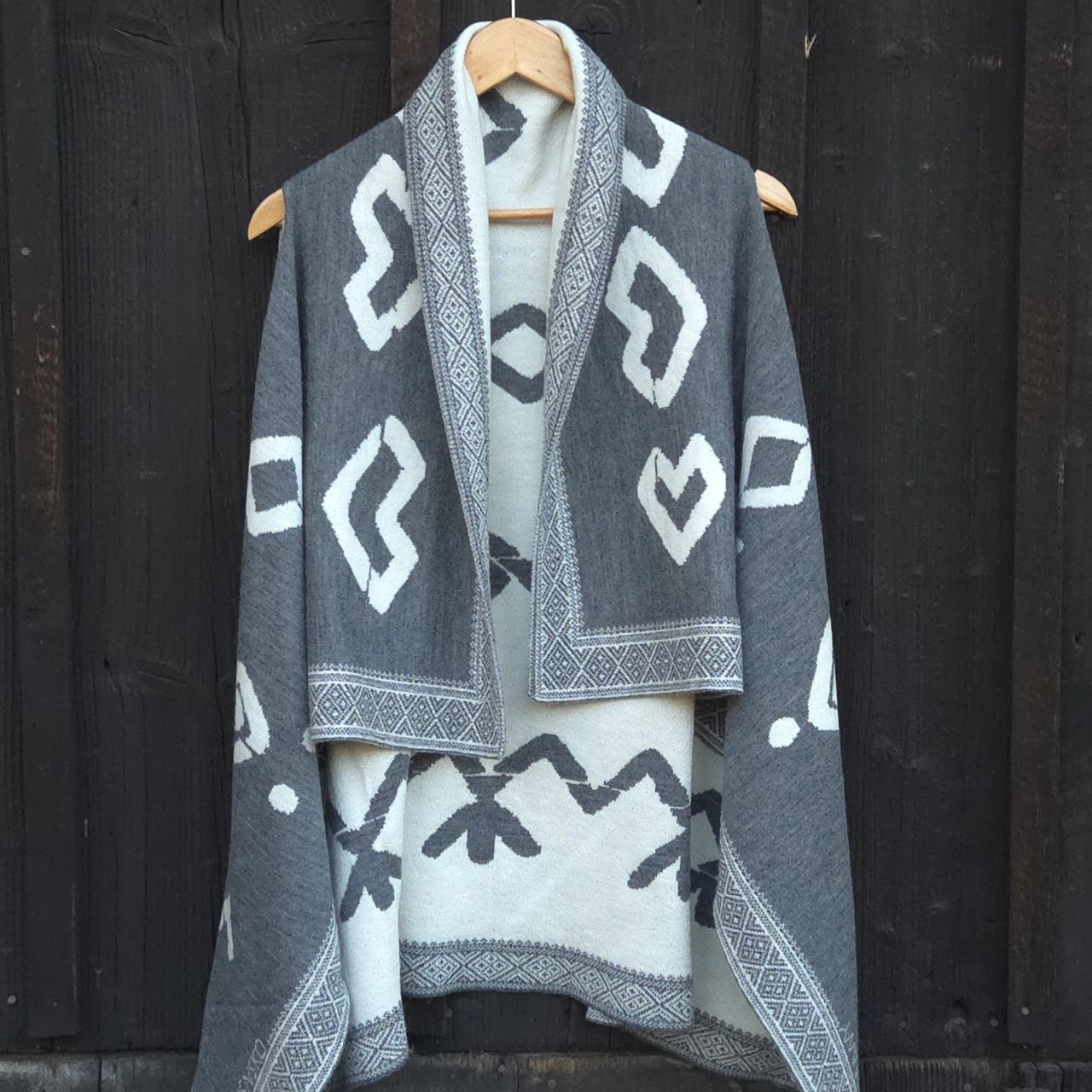 Vesta voľná Čičmany VV veľ. UNI