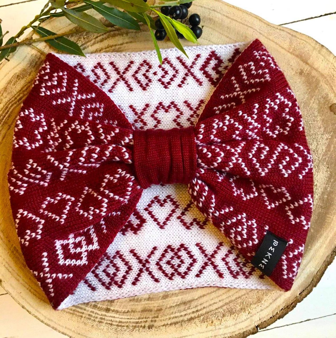 Čelenka Čičmany s prúžkom veľ. UNI