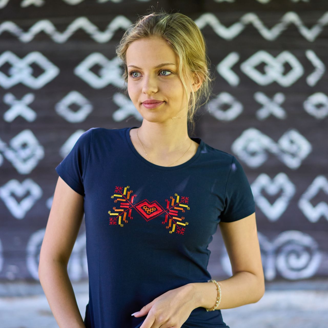 Tričko vyšívané srcko trikolóra