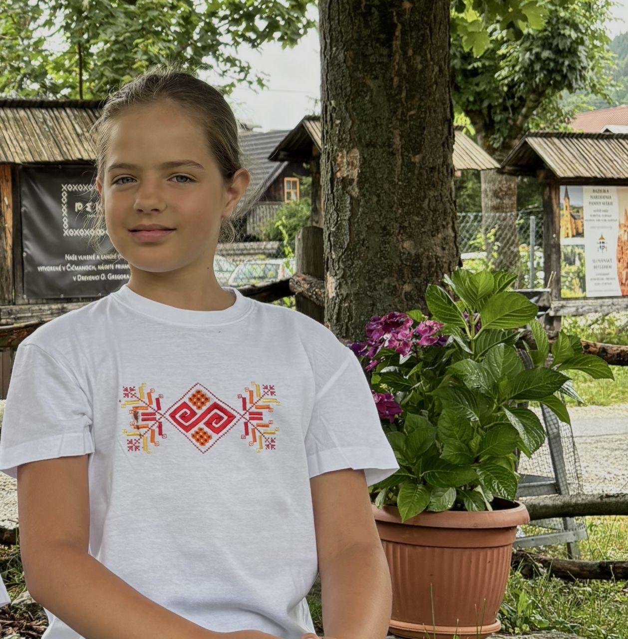Tričko detské  vyšívané roški